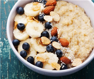 Colazione al miglio con datteri e cocco
