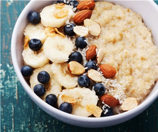 Colazione al miglio con datteri e cocco